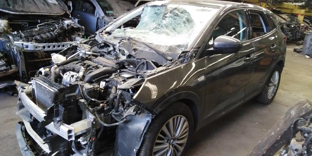 MUñON Opel GRANDLAND 2019  USADO  EN DESARME